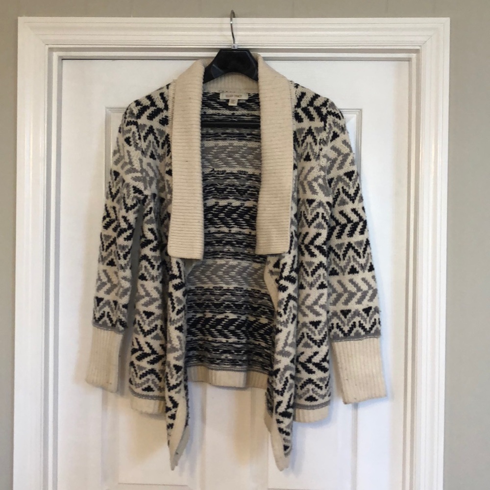 Ellen Tracy Aztec print sweater